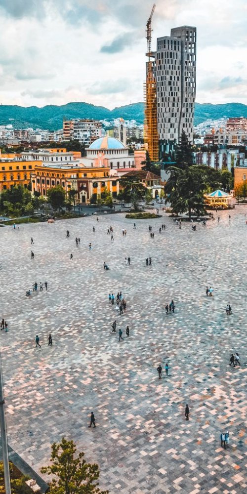 Getting around in Tirana